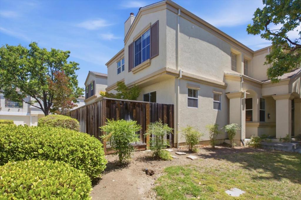 826 Basking Lane