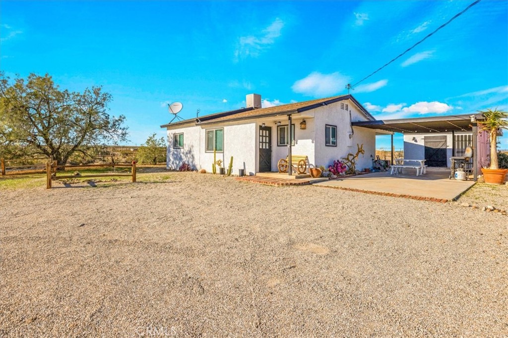 1560 Jackrabbit Trail