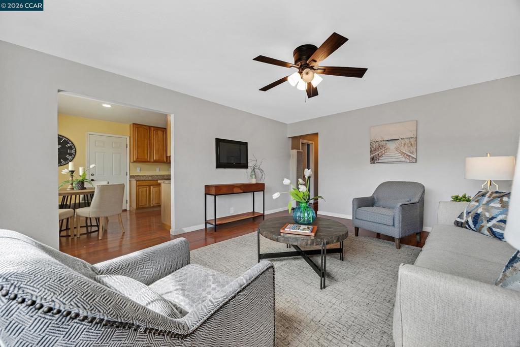 107 De Normandie Way