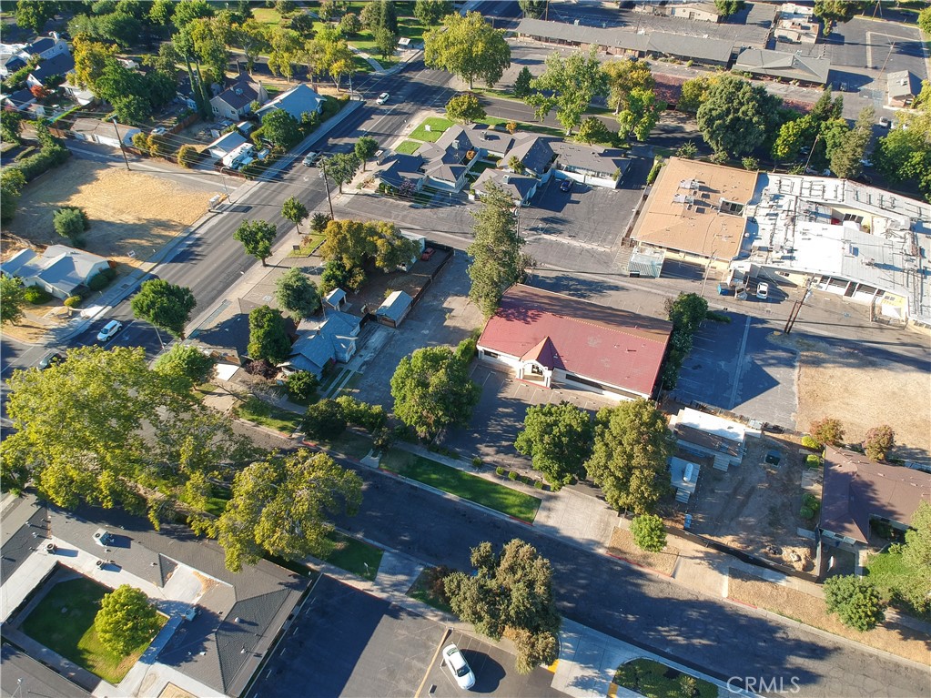 535 W 25th