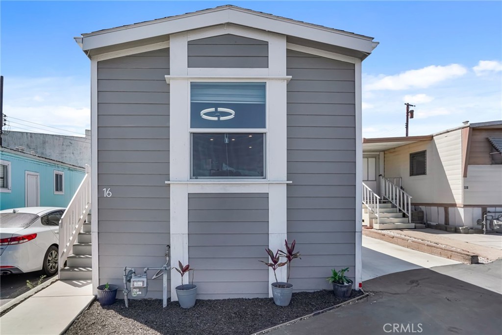 2355 Lomita Blvd 16