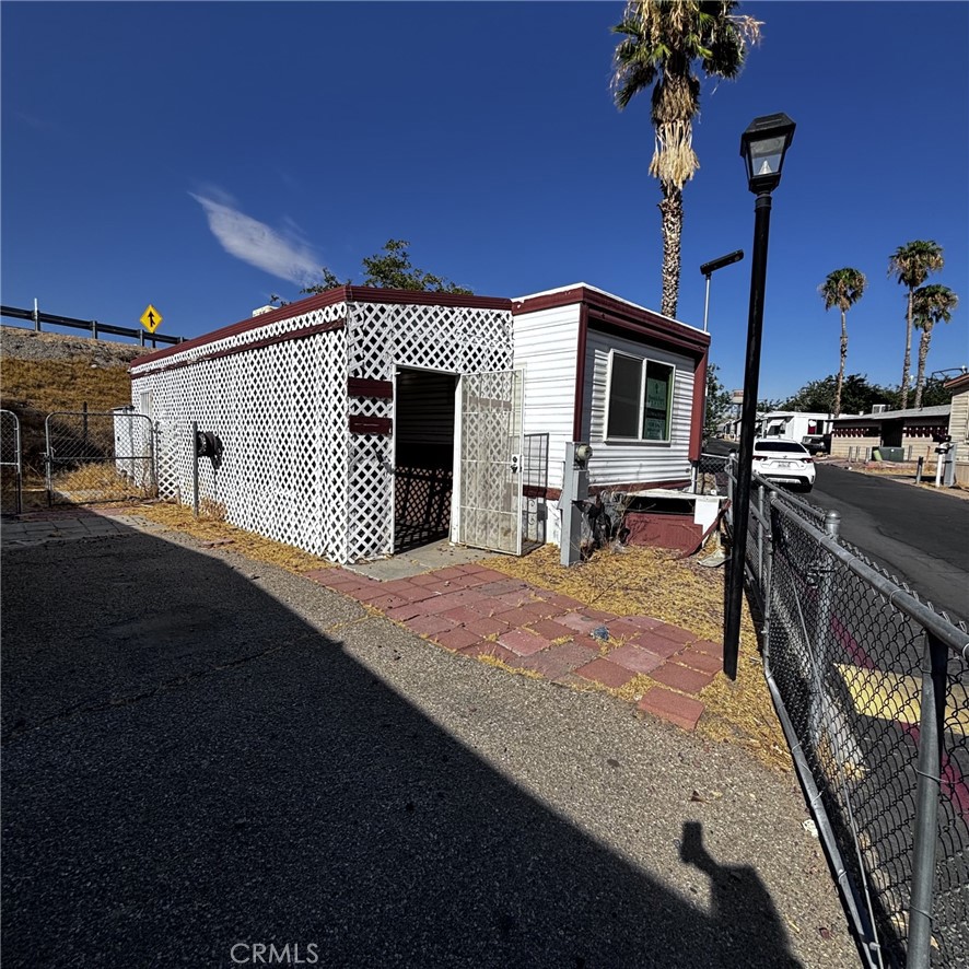 1980 E Main ST 6