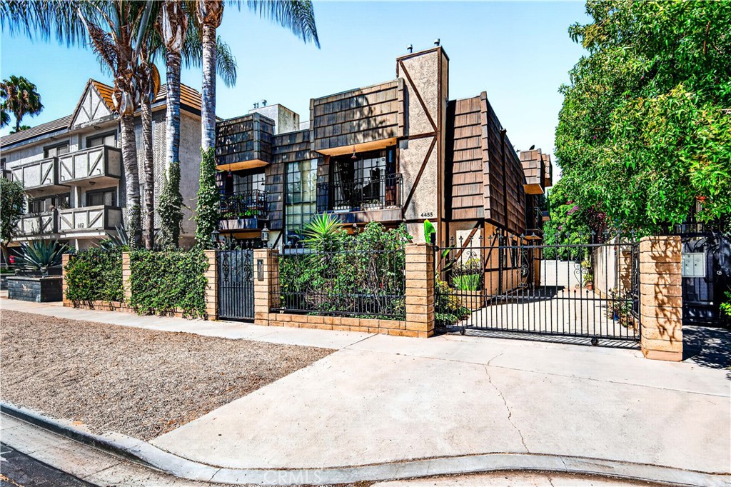 4455 Vista Del Monte