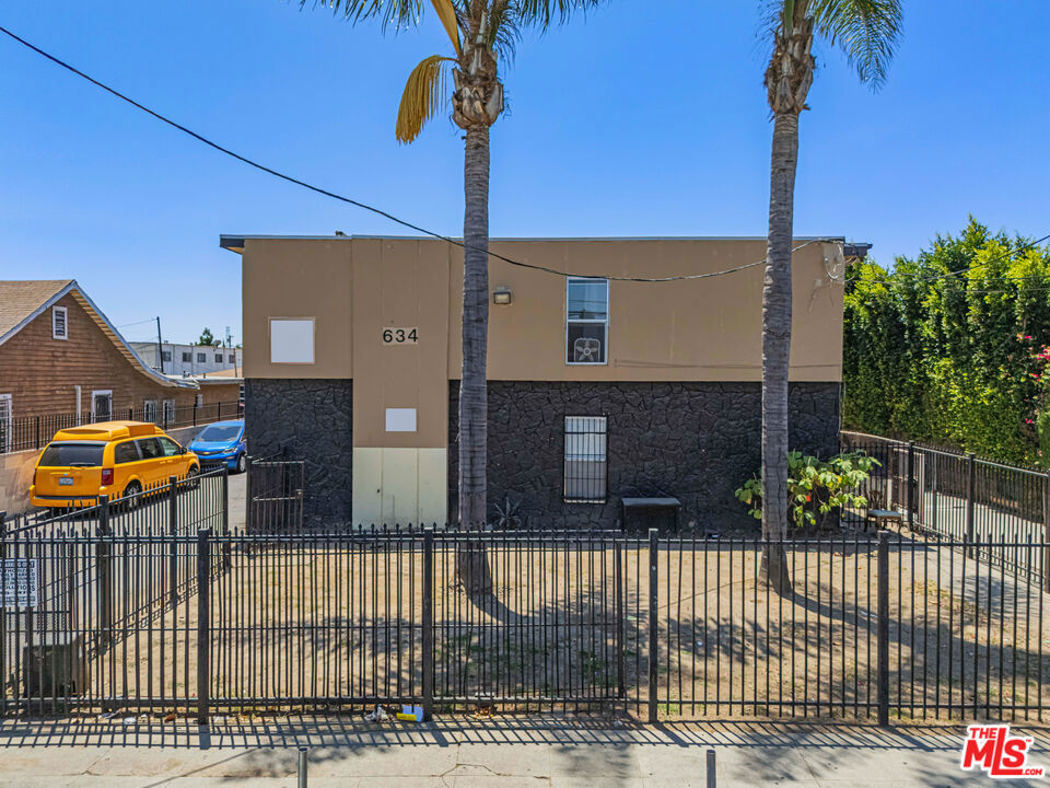 634 W 92nd Street