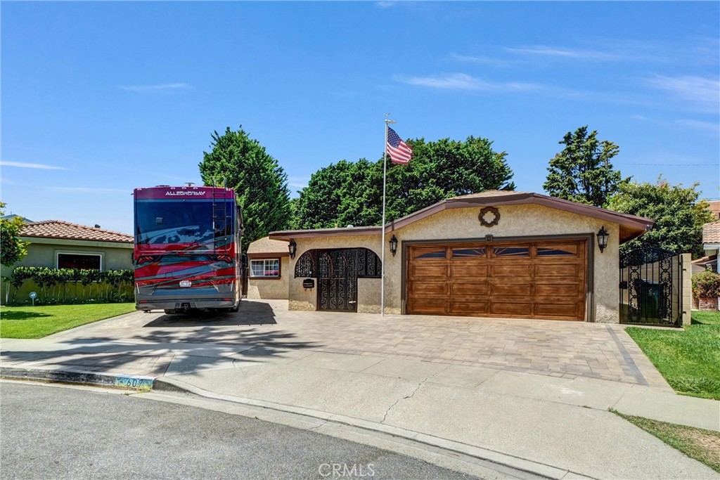 607 Jana Circle