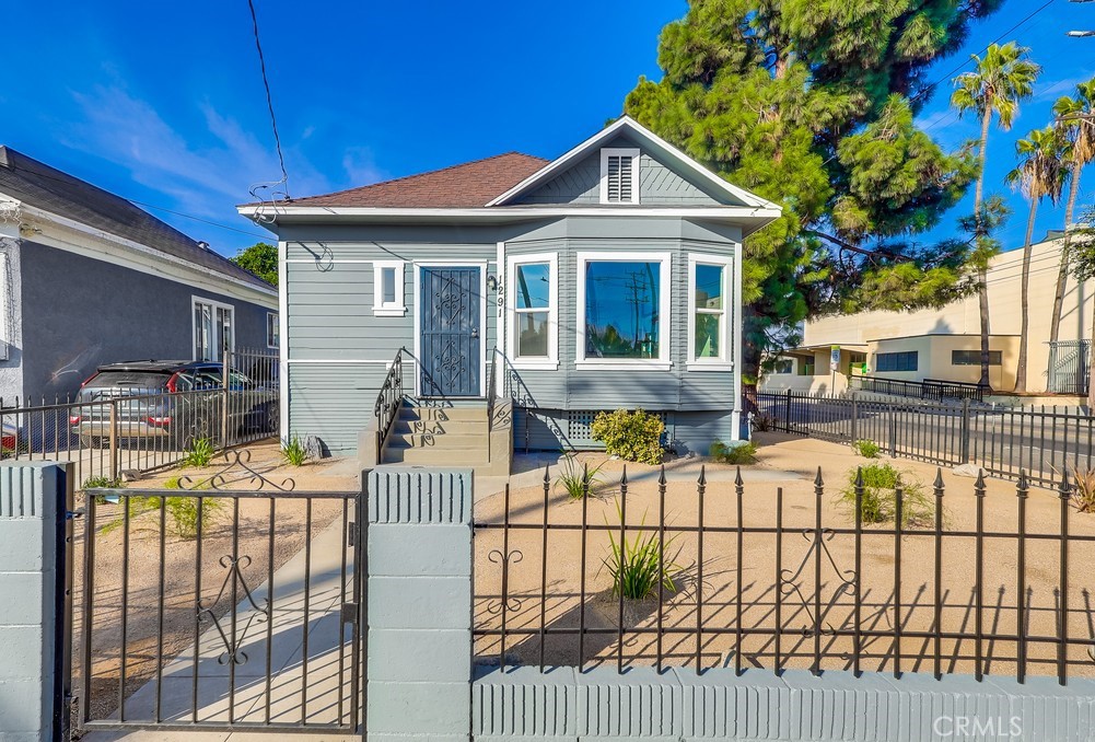 1291 E 40th