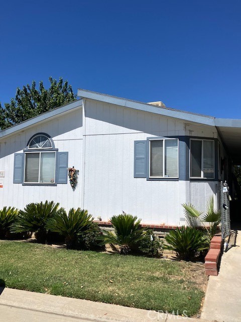 1030 E Avenue S 38