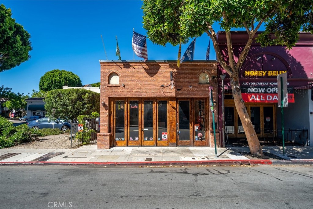 1131 Broad