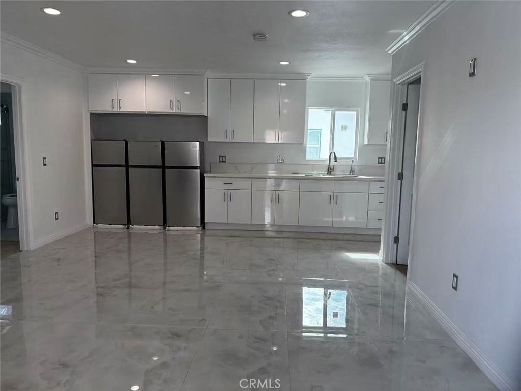 11209 Emery