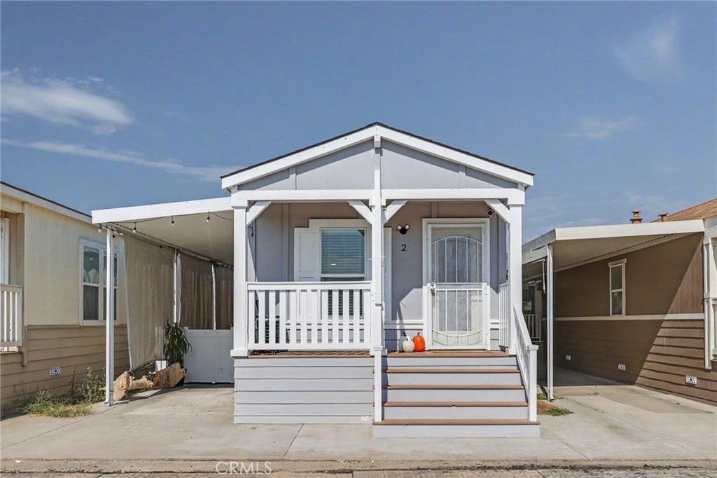 250 W Midway Drive 2