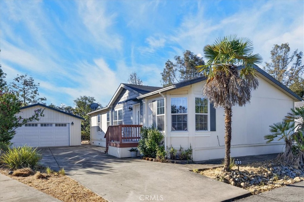200 Creekside Parkway