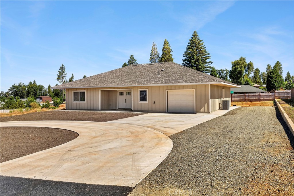 527 Crestwood