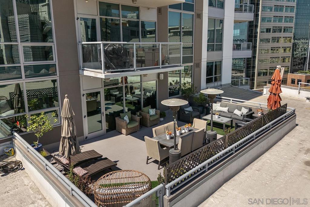 253 10th Avenue 908