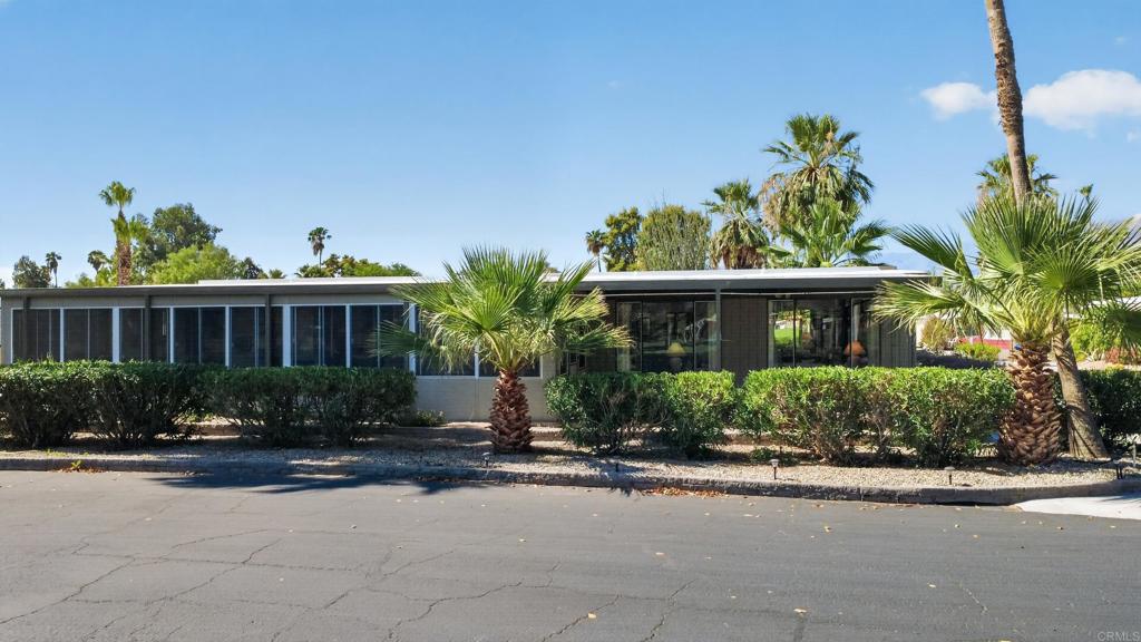 1010 Palm Canyon Drive 56