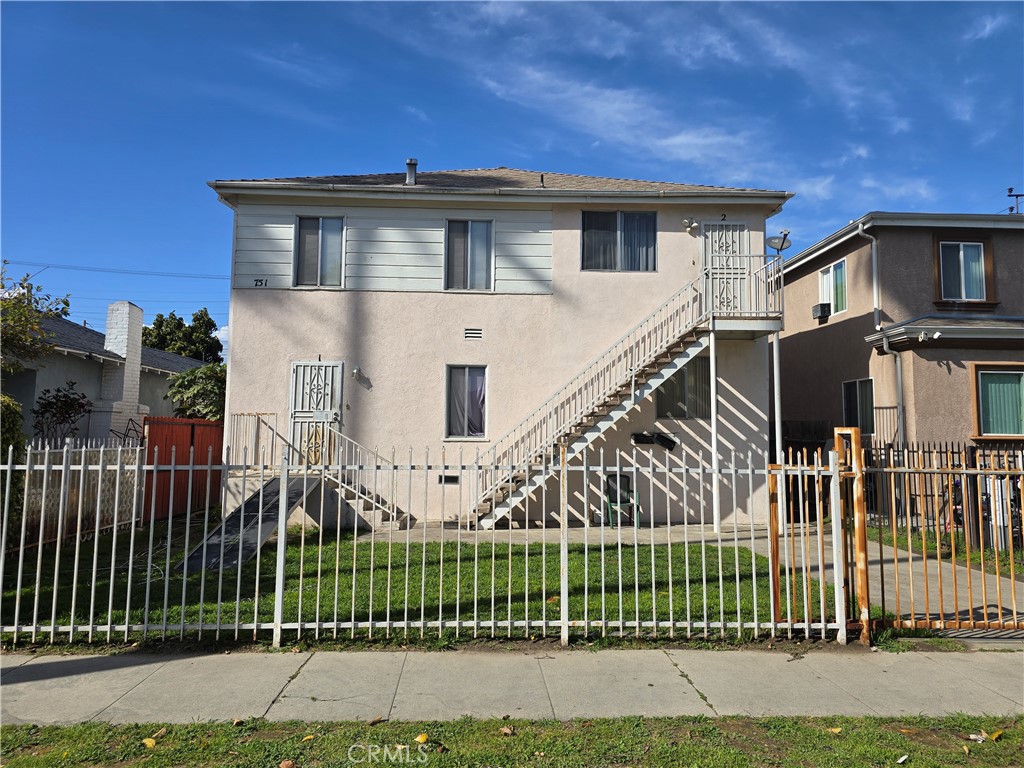 751 E 73rd