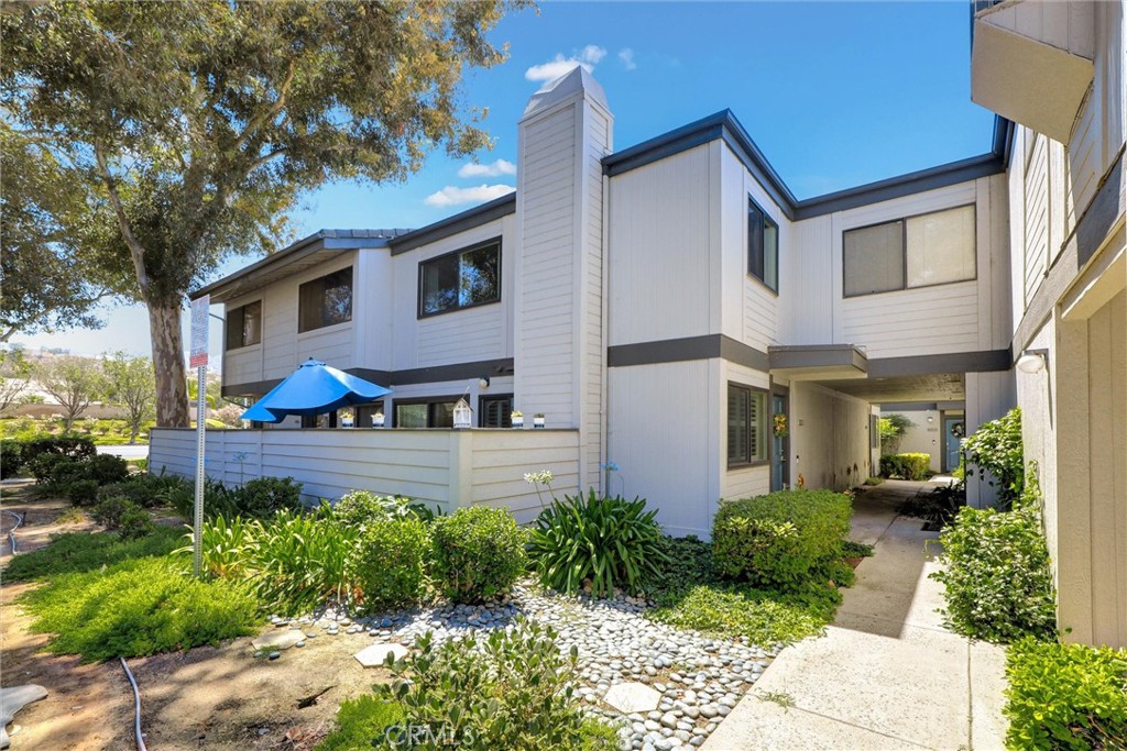 6543 Stoney View 4