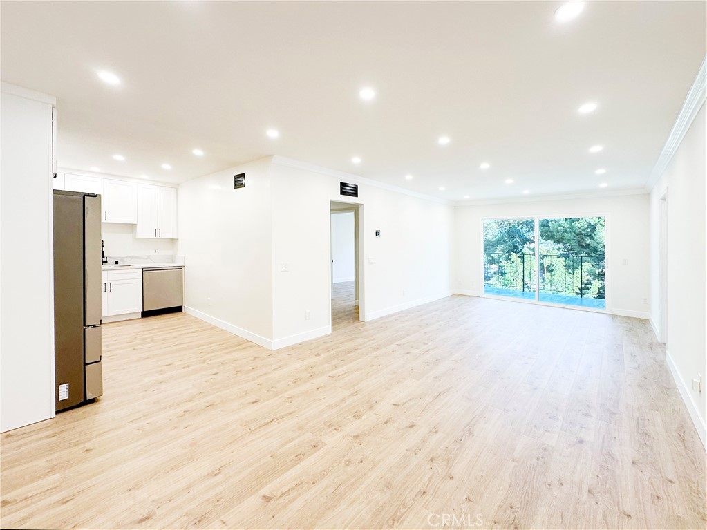 500 Jackson Place 306
