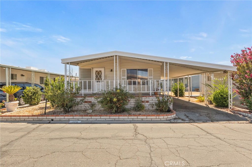 2205 W Acacia Avenue 125