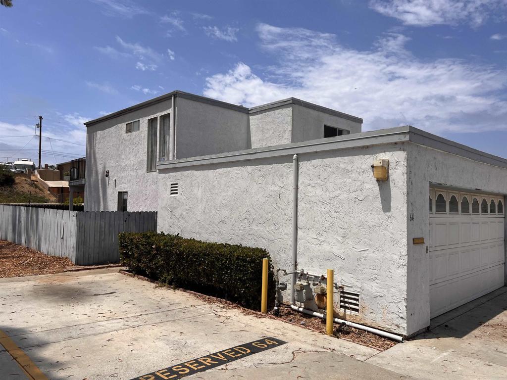 1640 Maple Drive 64