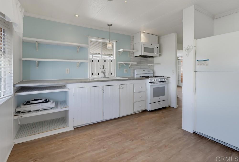 2130 Sunset Drive 104