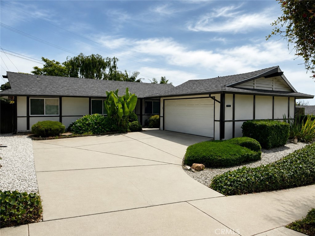 7016 Lofty Grove