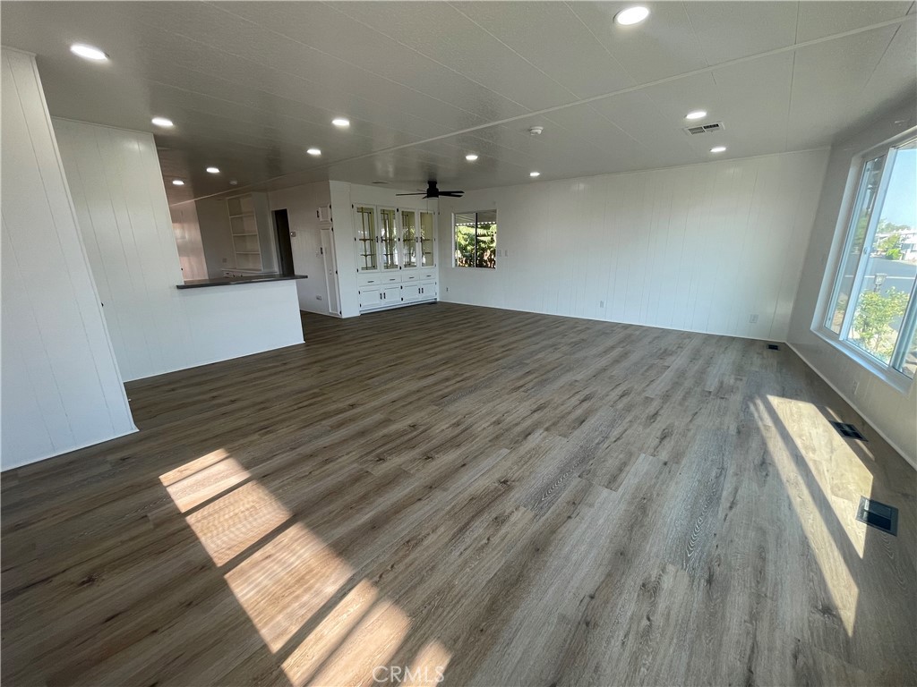 2240 Golden Oak 3