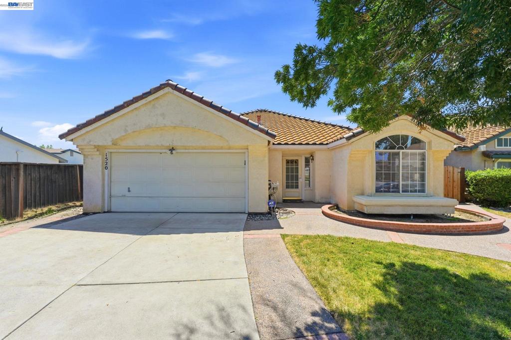 1520 Deer Run Ln