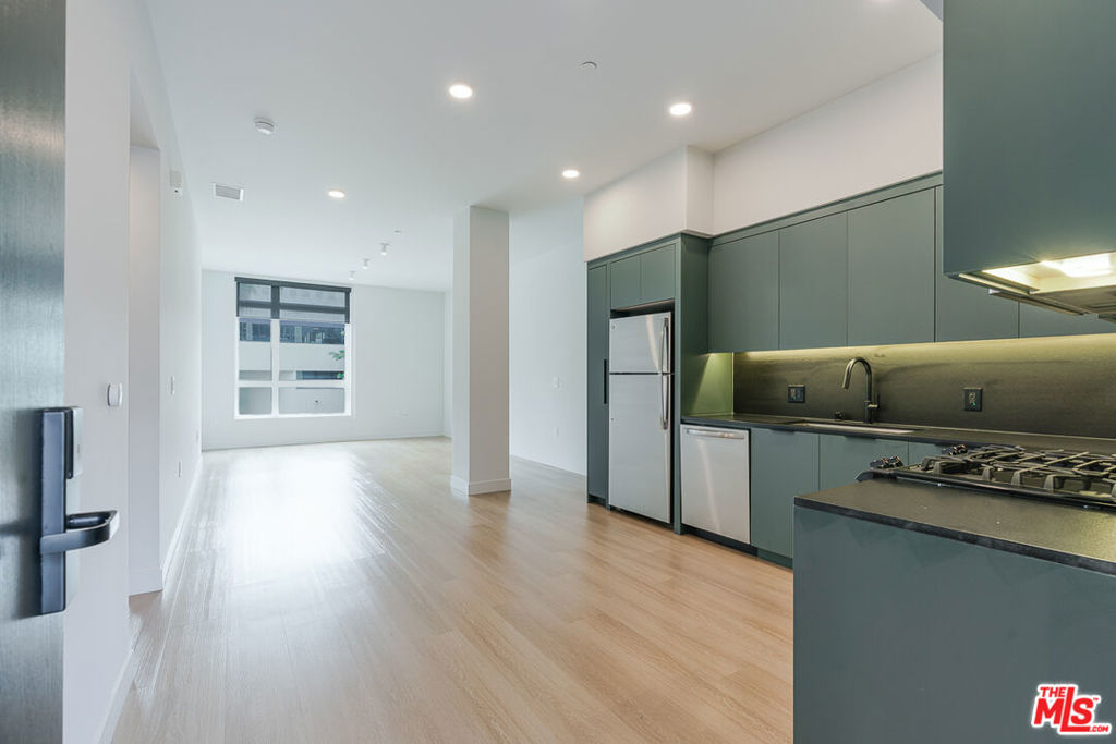 10601 Washington Boulevard 203