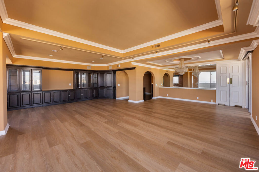 7250 Franklin Avenue 1209
