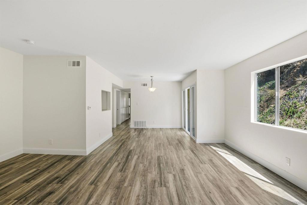 6811 Alvarado Rd 24
