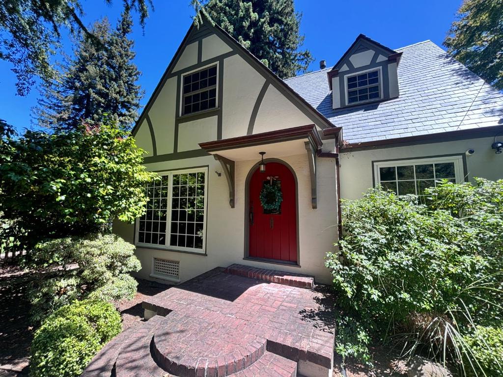 1470 Fernwood Drive