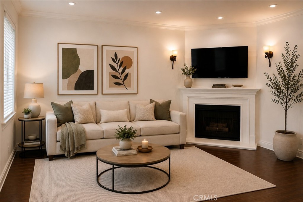 4128 Whitsett 101