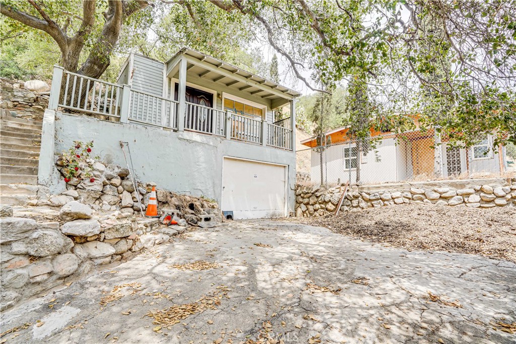 12047 Kagel Canyon