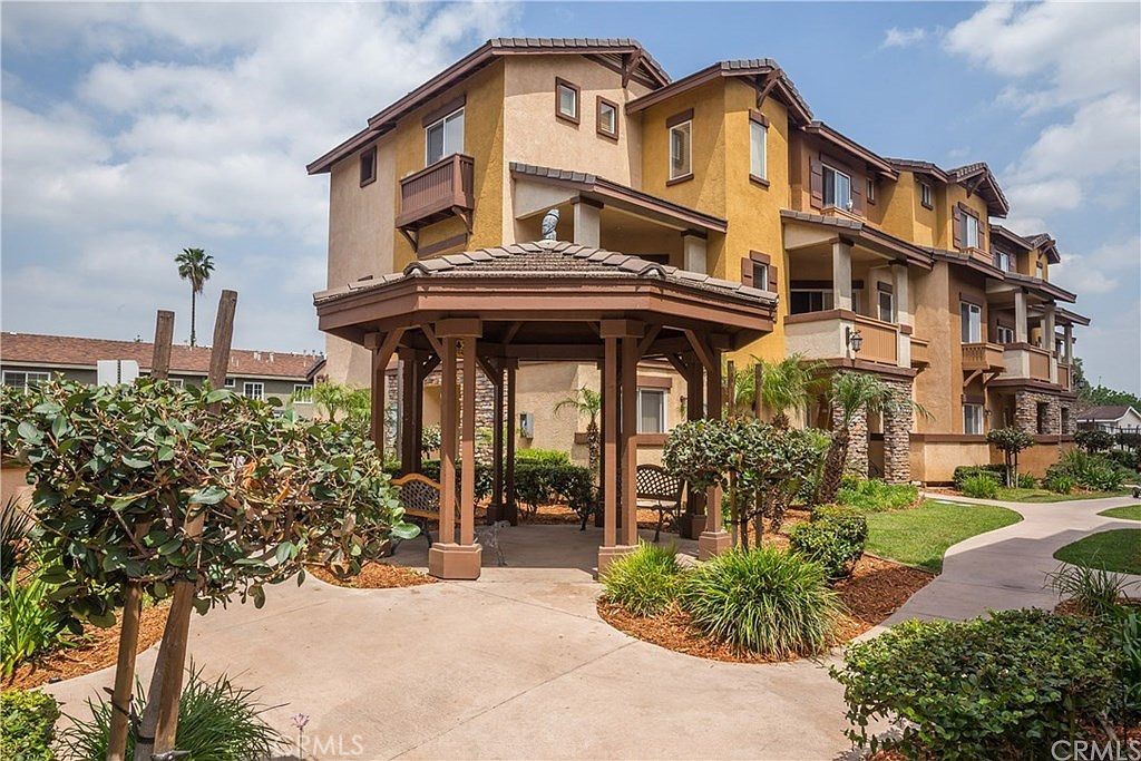 501 N Lark Ellen H