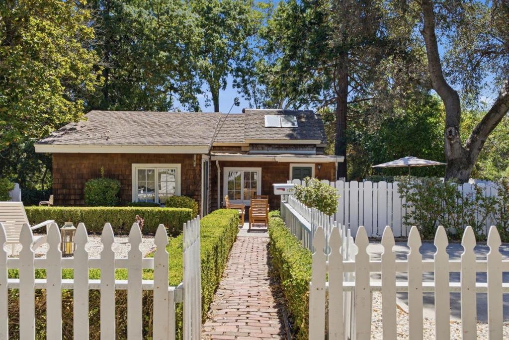 104 Edelen Avenue