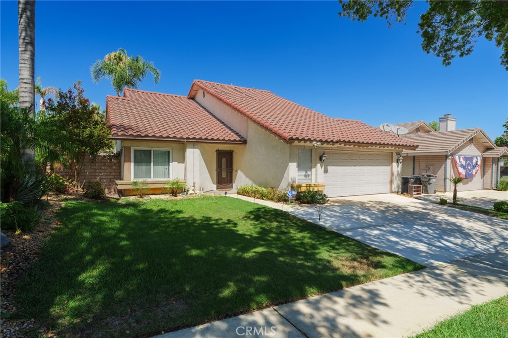1912 Silverwood Circle