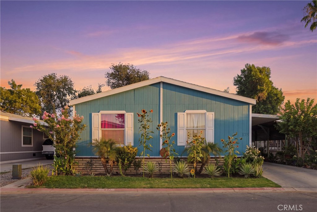 350 E San Jacinto 178
