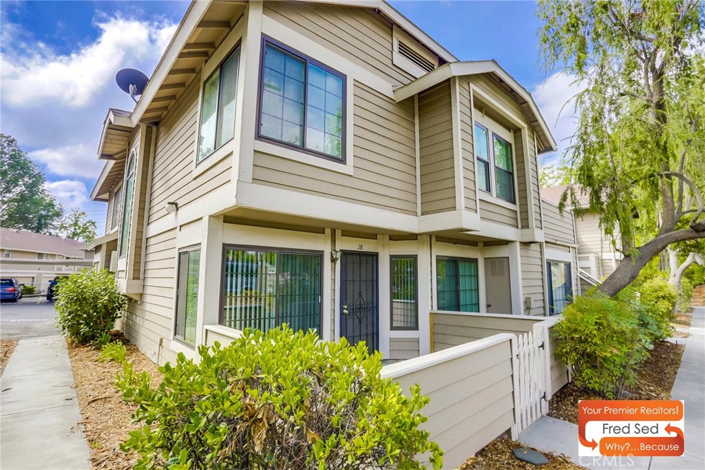 11350 Foothill