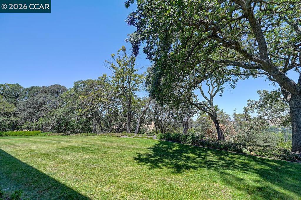 2724 Ptarmigan Dr 8