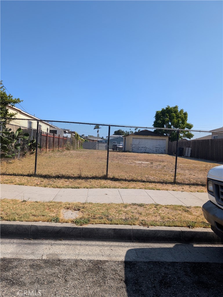 4212 W 118th