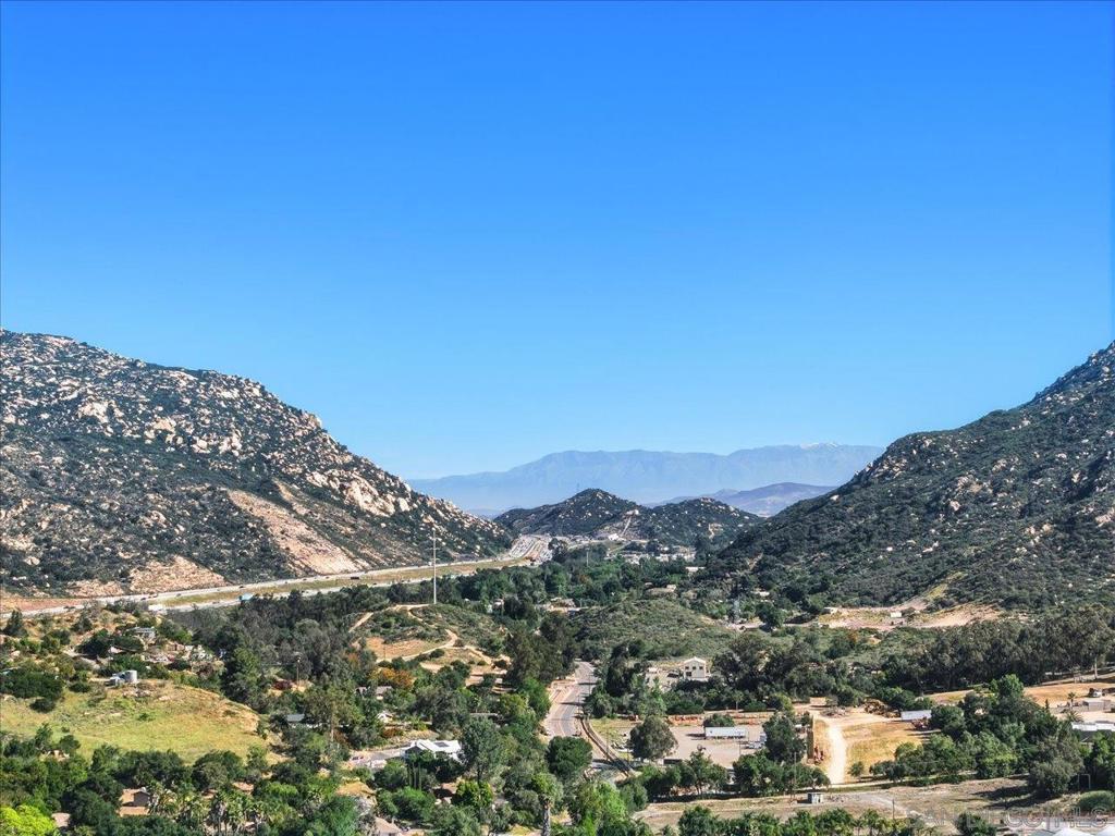5461 Rainbow Creek