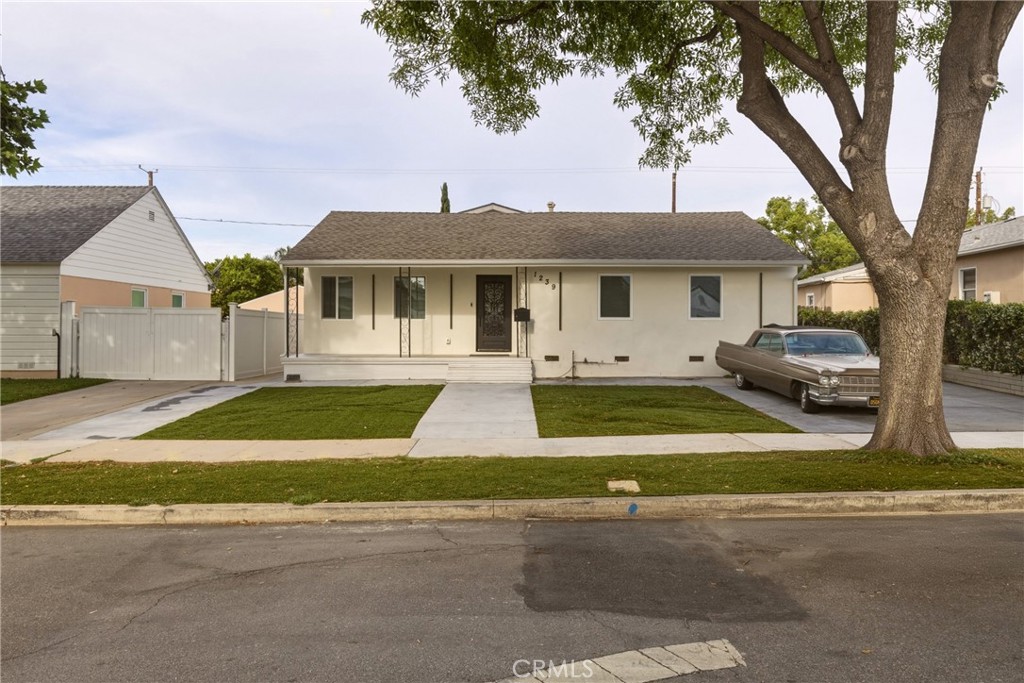 1239 N Reese