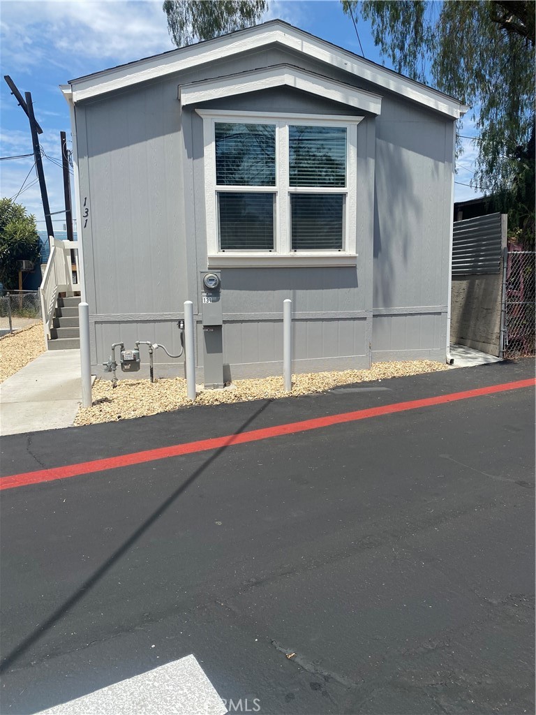 187 Ballard Street 131