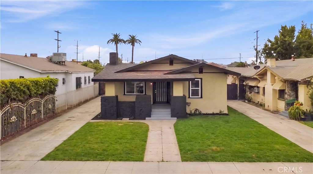1724 W 43rd Street