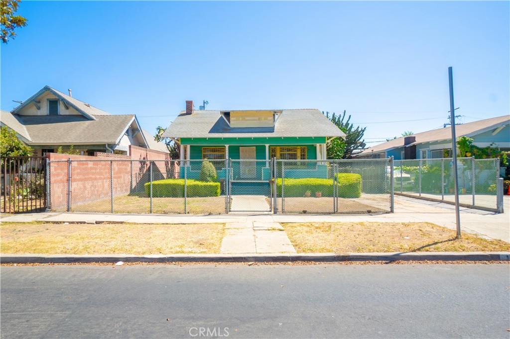 1430 W 51st