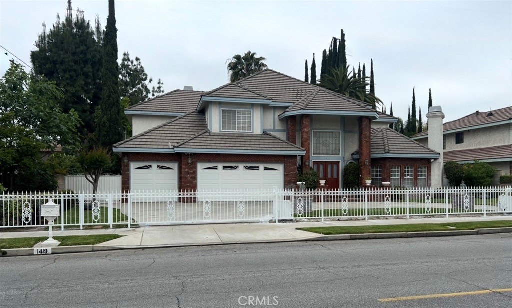 1419 Holly Avenue