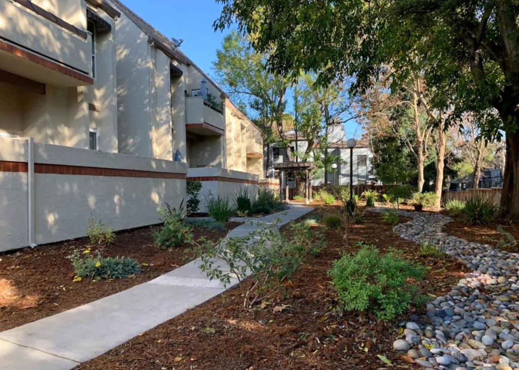 1672 Branham Park Place