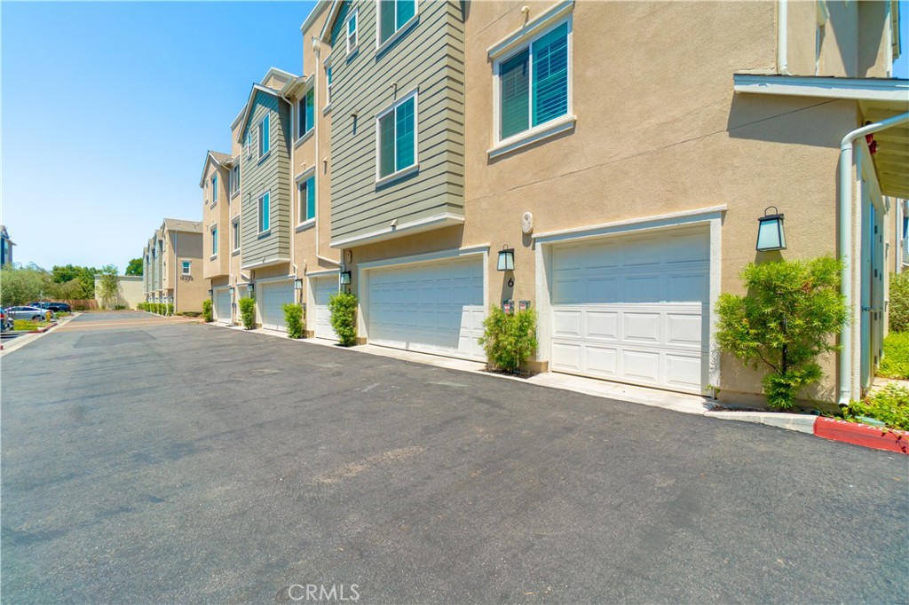 16434 Whittier #6 Boulevard