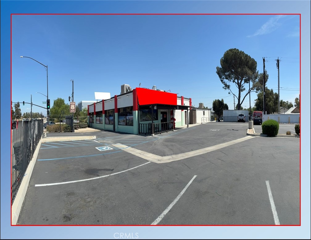 15395 Foothill