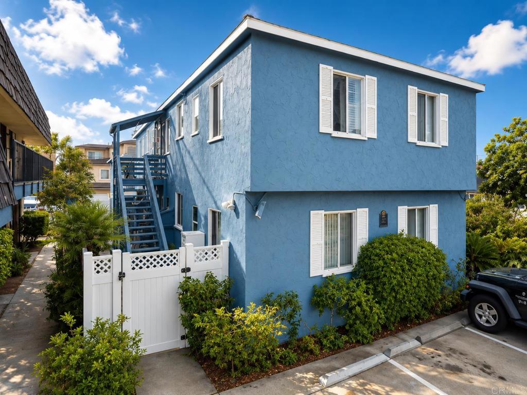 849 855 Emerald Street